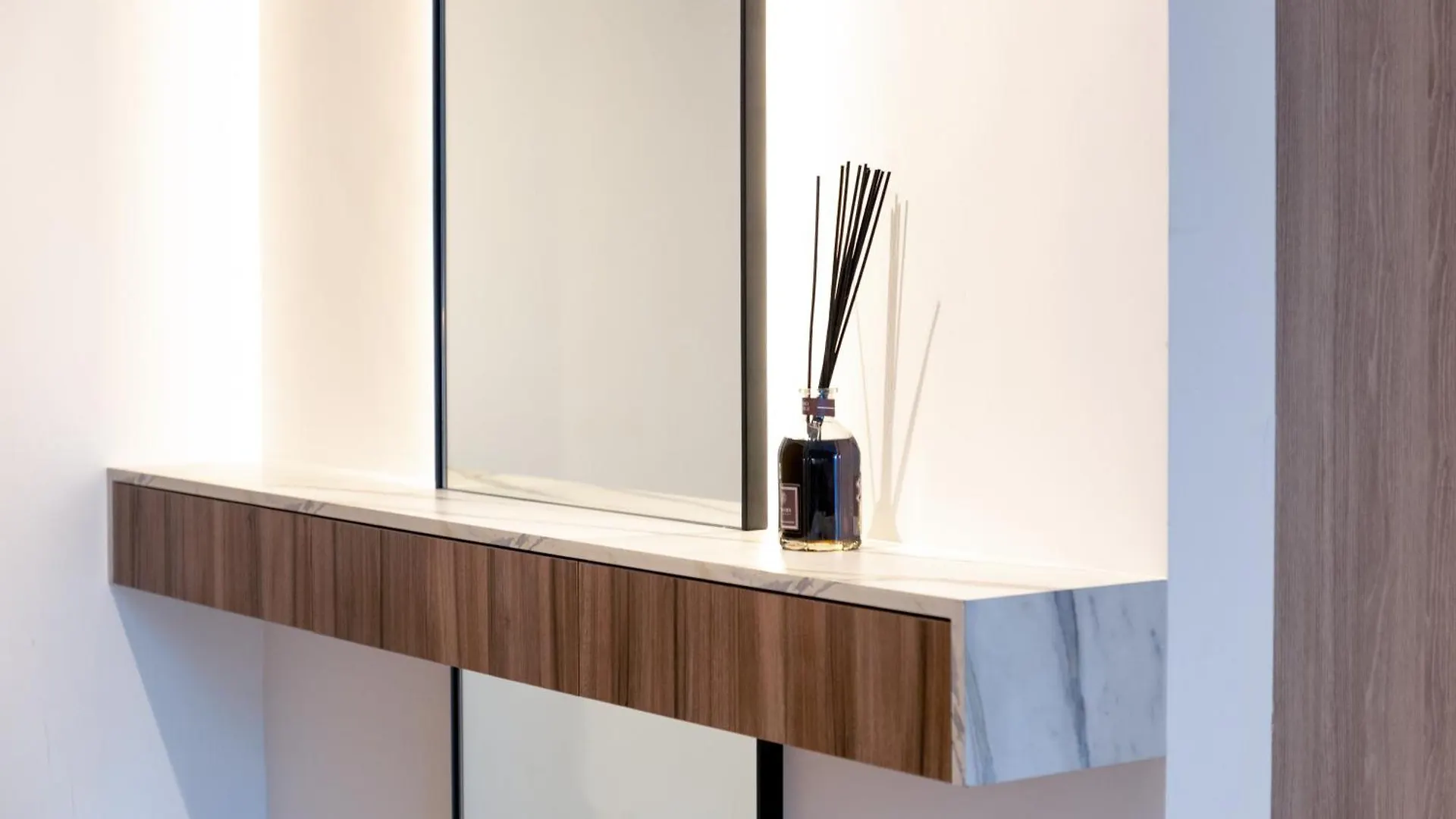 Apartment Lusso Hometels Missoni Business Bay Dubai