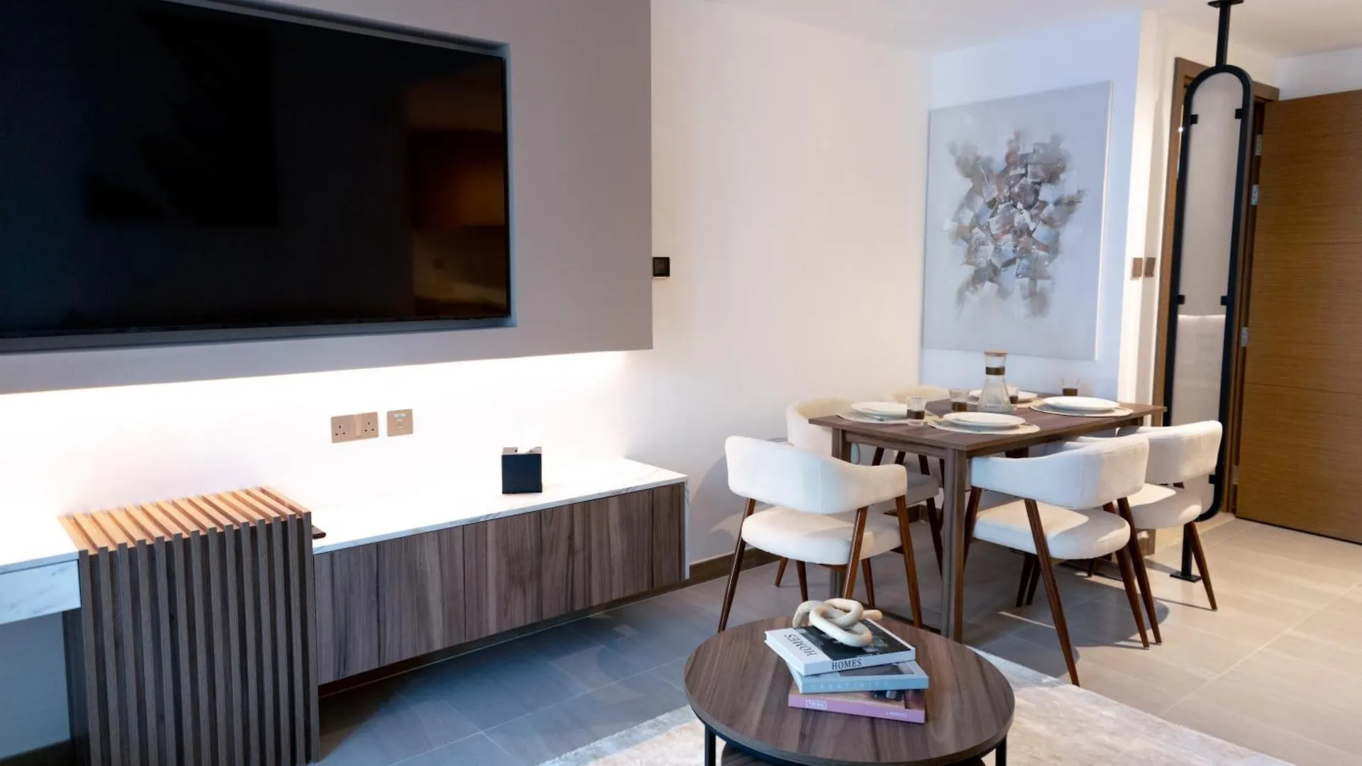 Apartment Lusso Hometels Missoni Business Bay Dubai