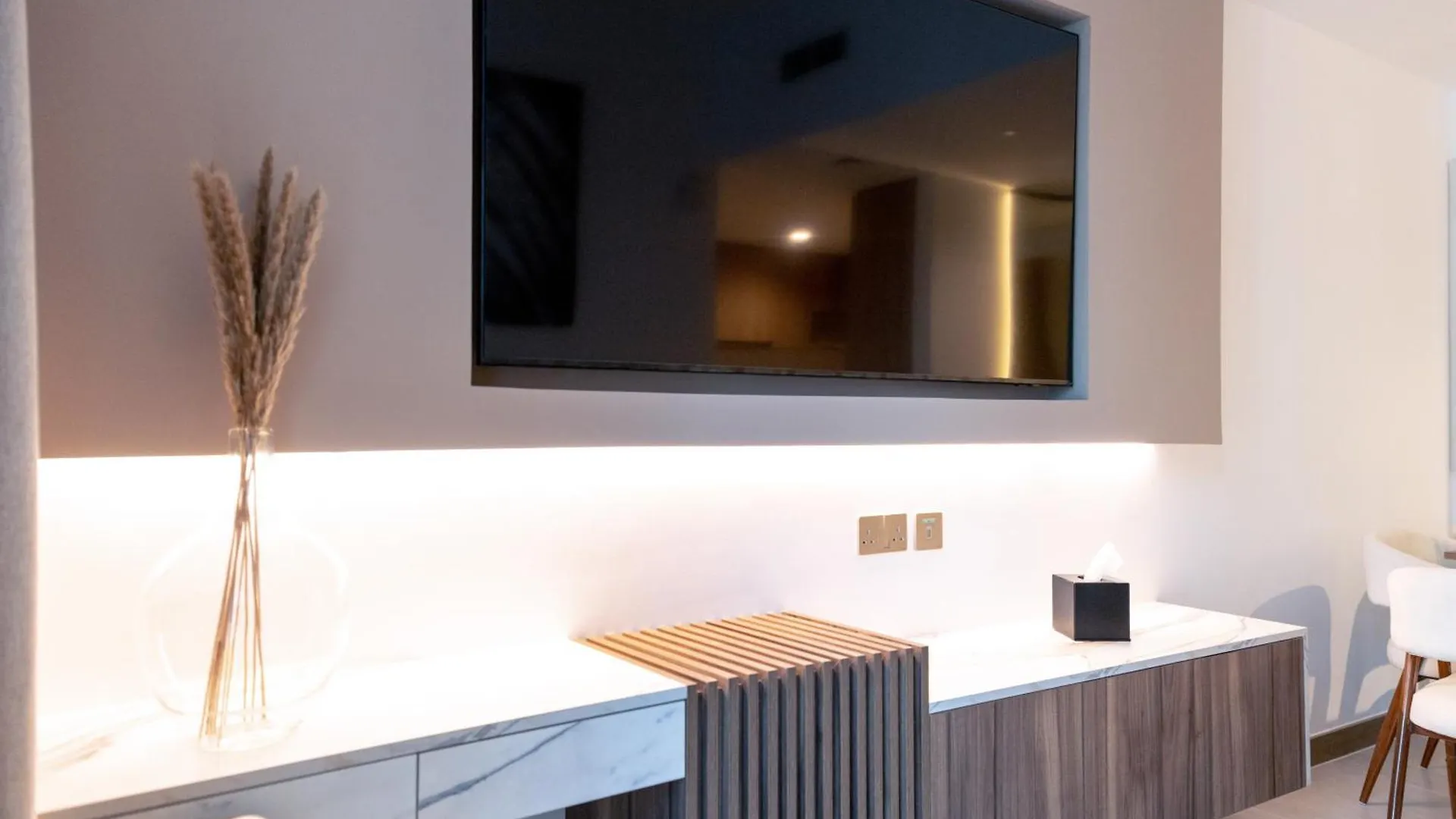 Lusso Hometels Missoni Business Bay Dubai 0*,  United Arab Emirates